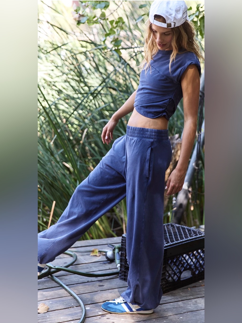 FREE PEOPLE NAVY HOTSHOT CROSSOVER SET SIZE SMALL!! EXCELLENT CONDITION!!